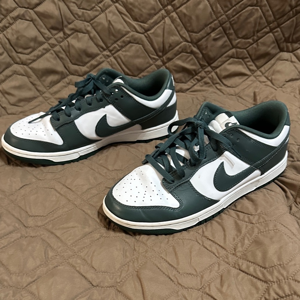 Nike Dunks Men’s Low-Top Sneakers in White and Dark Green